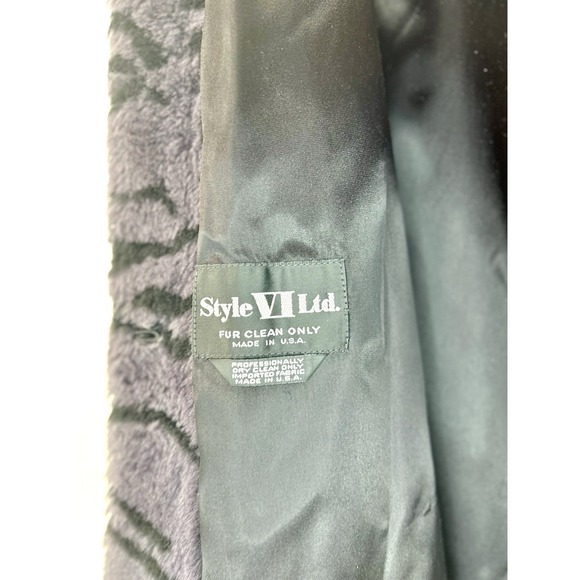 Vintage Style VI LTD Grey Black Tiger Strip Faux Fur Furry Trench Coat Large - Picture 8 of 9